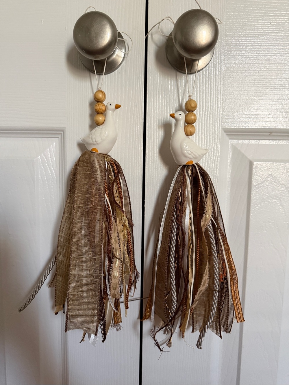 Decorative Duck Tassel Set